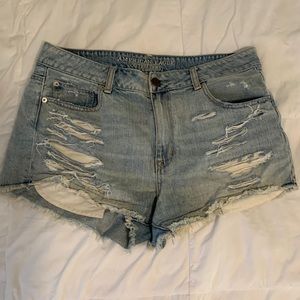 •AMERICAN EAGLE HI-RISE FESTIVAL RIPPED DENIM SHORTS• Size 14, gently worn